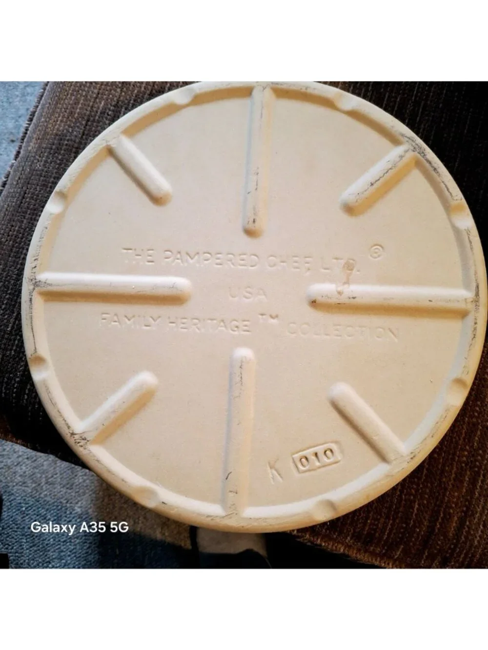 The Pampered Chef Family Heritage Deep Dish Baker Stoneware USA 1390
